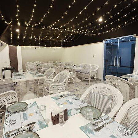 Hotel Le Castle Rudrapur Dış mekan fotoğraf