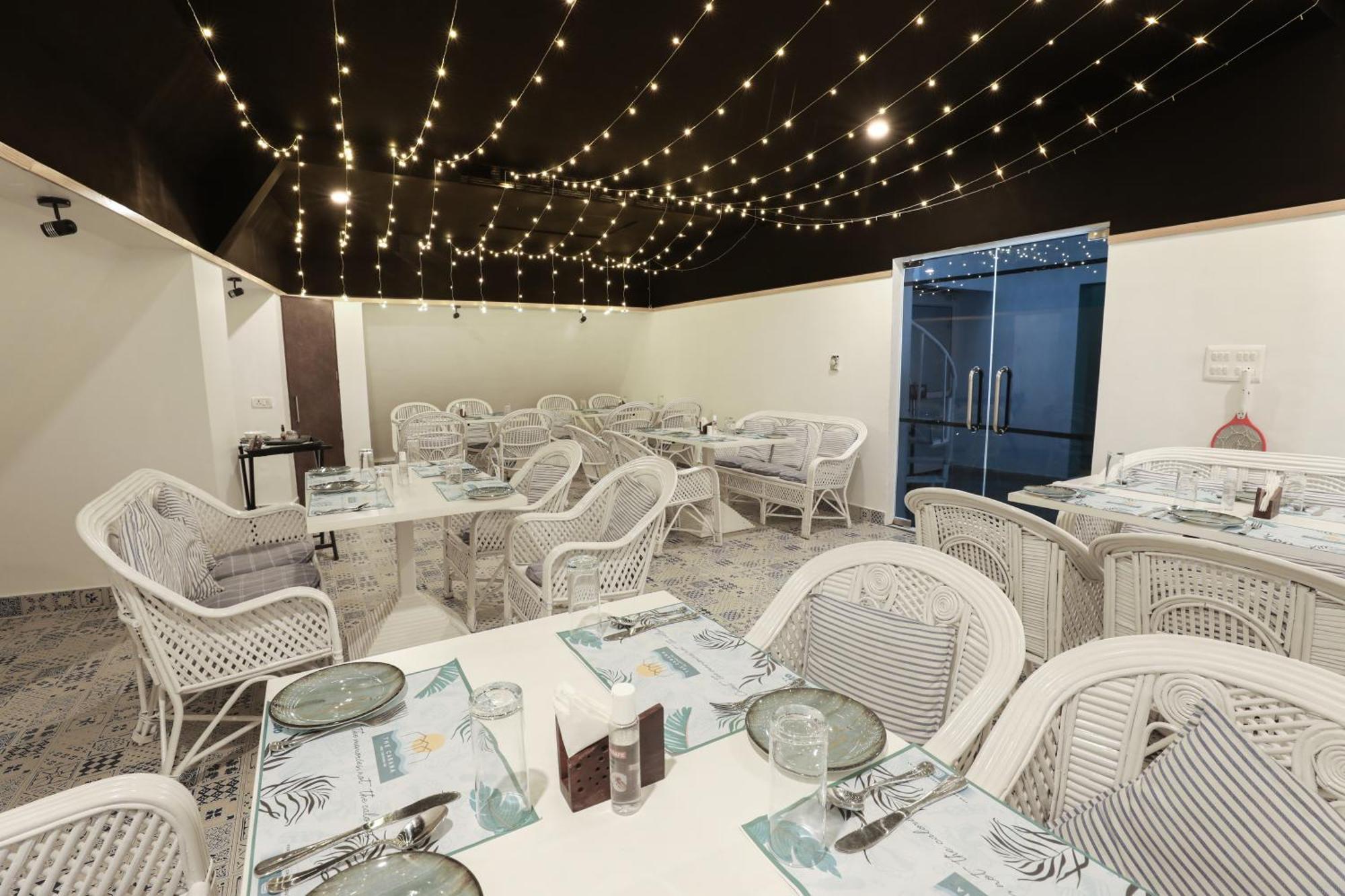 Hotel Le Castle Rudrapur Dış mekan fotoğraf