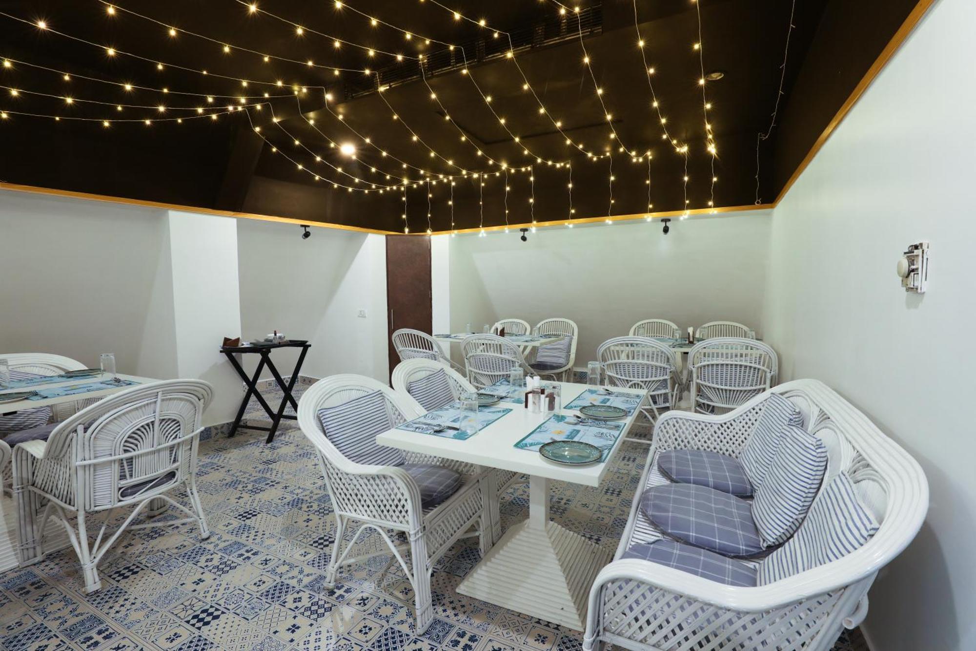 Hotel Le Castle Rudrapur Dış mekan fotoğraf