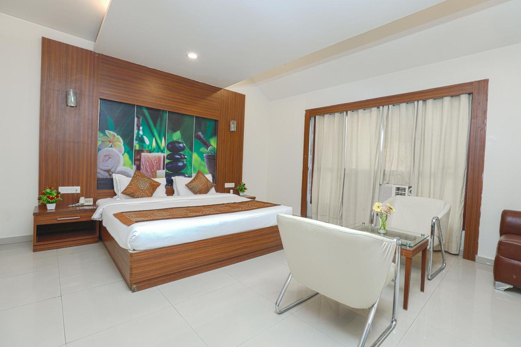 Hotel Le Castle Rudrapur Dış mekan fotoğraf