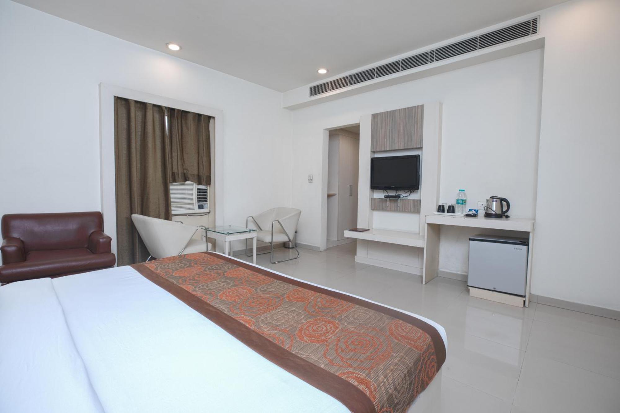 Hotel Le Castle Rudrapur Dış mekan fotoğraf